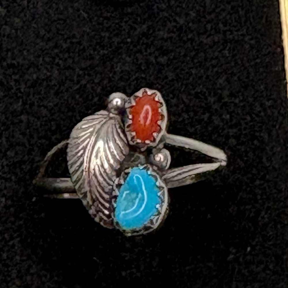 Artisan Silver Ring with Red Coral and Turquoise with Leaf .